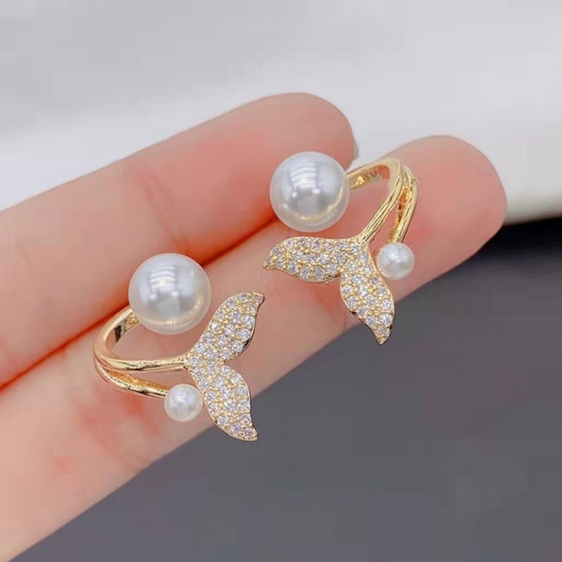 Europe And America 2023 New Temperament Fishtail Pearl Earrings